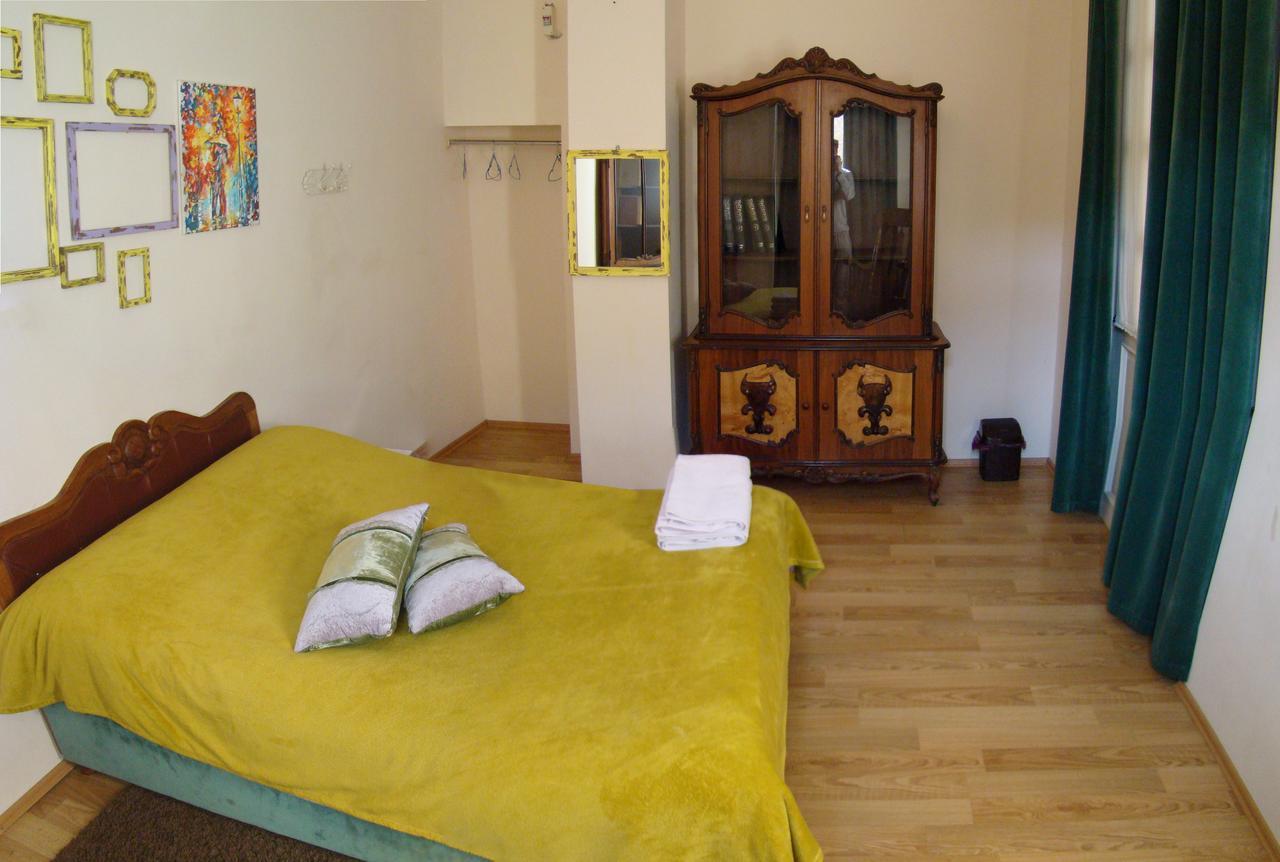 Like Hostel Tbilisi Esterno foto